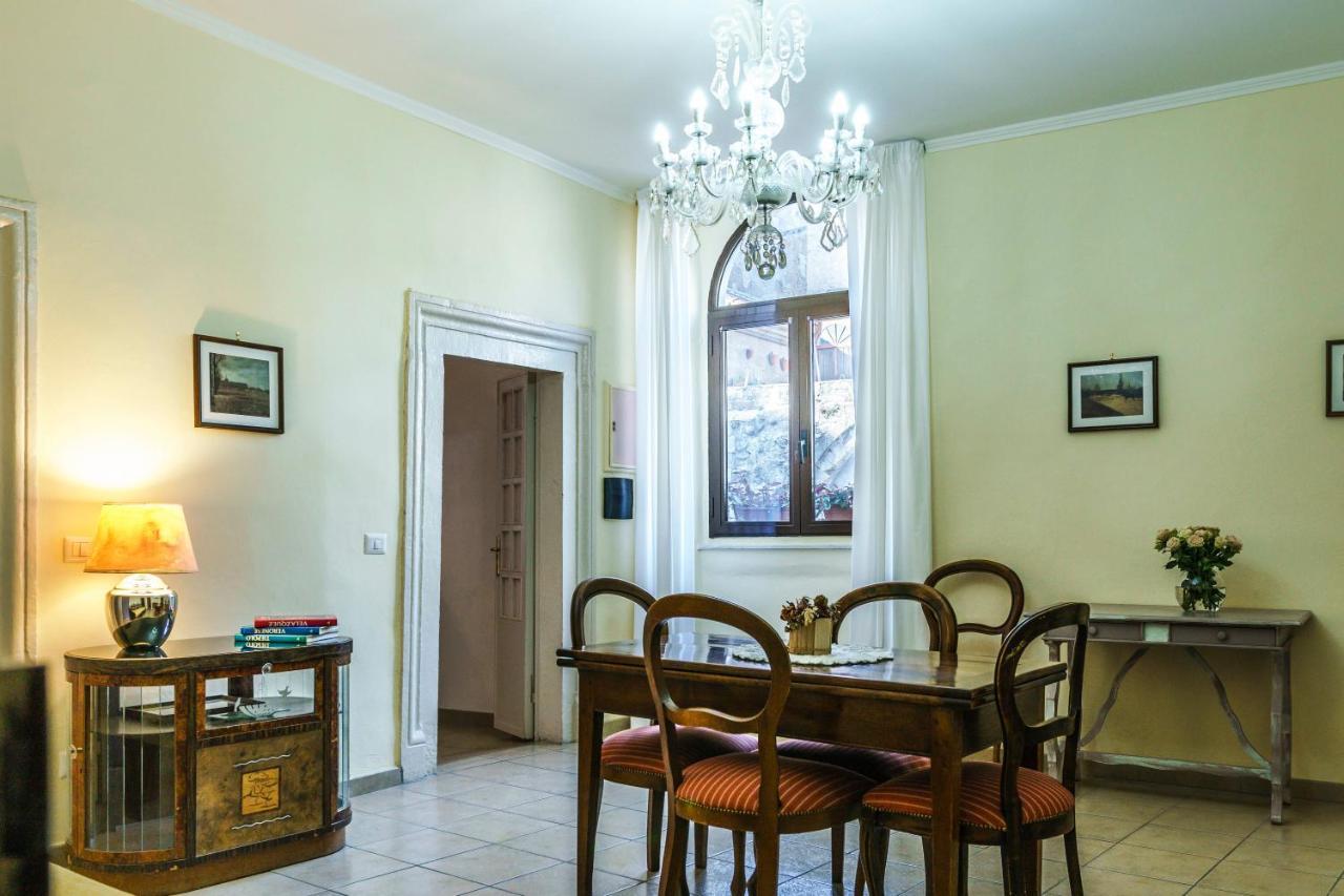 Appartamento Piazza Santa Maria Nuova 비테르보 외부 사진